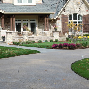 Exposed aggregate driveway with sealer
